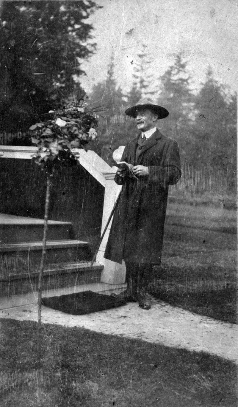 General Baden-Powell at R.D. Rorison's house, 3148 Point Grey Road