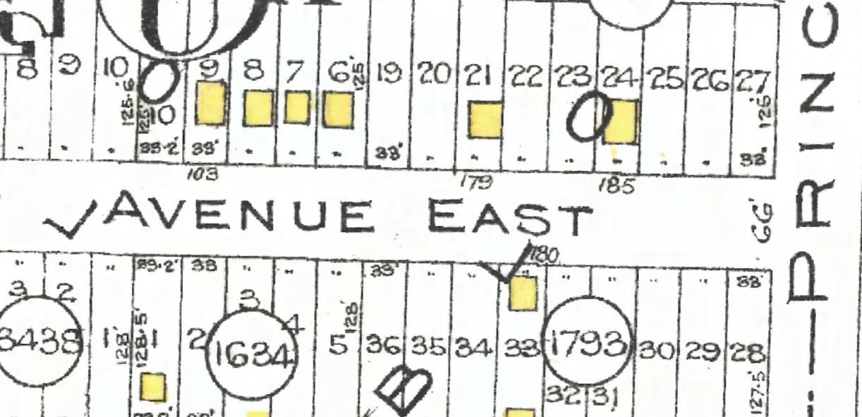 The 300 block of East Woodstock Avenue on Goad's 1912 fire insurance map